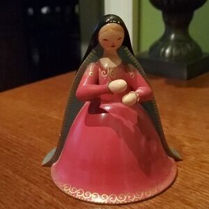 Erzgebirge madonna handcarved wood figurine